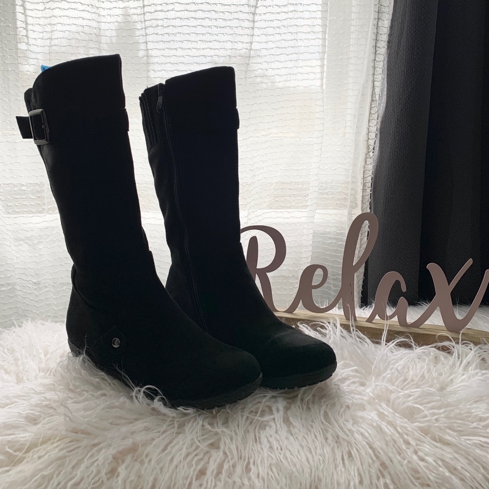 🖤Mid Calf Suede Black Boots🖤